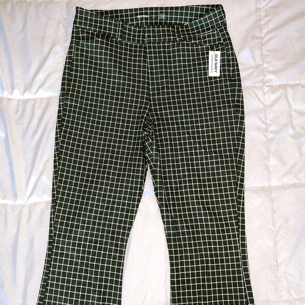 NEW WITH TAGS - Old Navy Plaid Flare Pixie Pants: Size 8 Tall